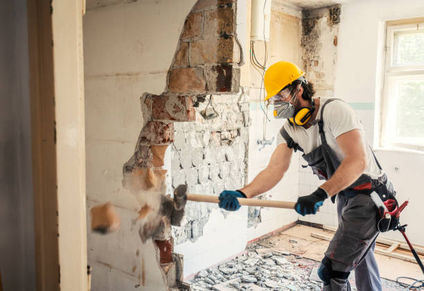 Best Commercial Concrete Contractor  in Roaming Shores, OH